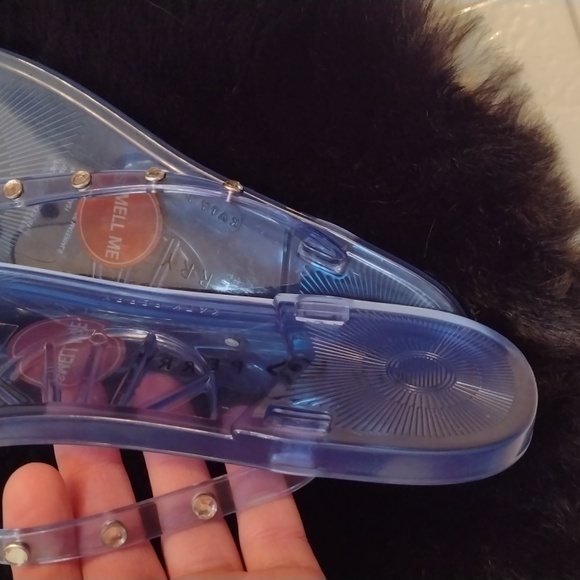 Katy Perry flip flops - Picture 3 of 4